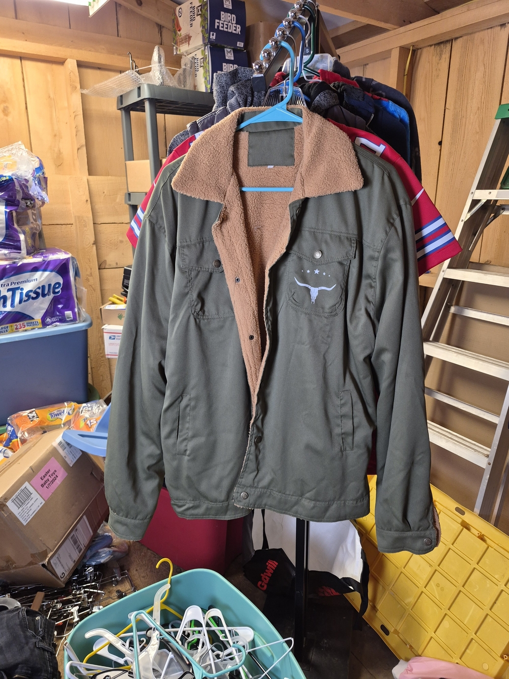 Men's Olive Green Sherpa-Lined Jacket with Embroidered Longhorn Bin 64